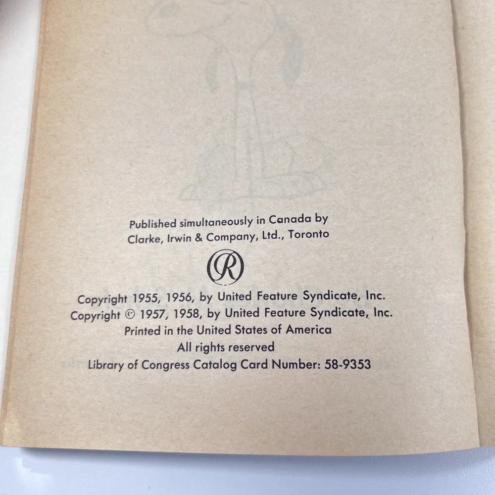 VTG  Peanuts Comic Books 1952-1963 Holt‎ Rinehart Winston LOT+Stickers/Postcards